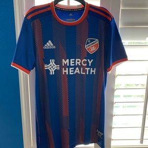 2019 Adidas Men’s FC Cincinnati Blue Home Soccer Jersey Small S MLS US